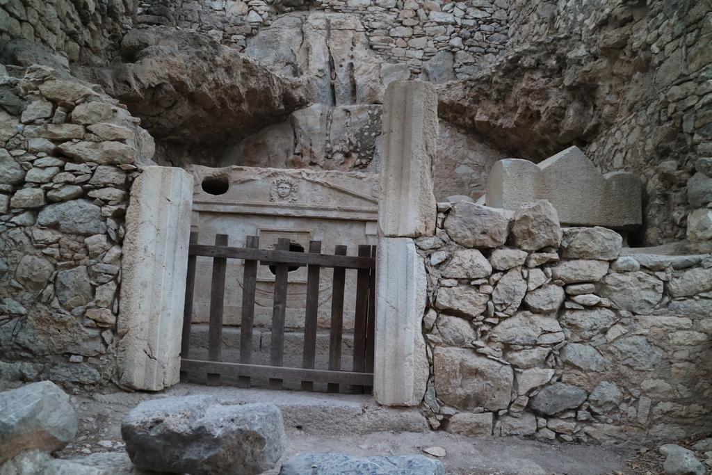 Chimera Pia Aparts Çıralı المظهر الخارجي الصورة